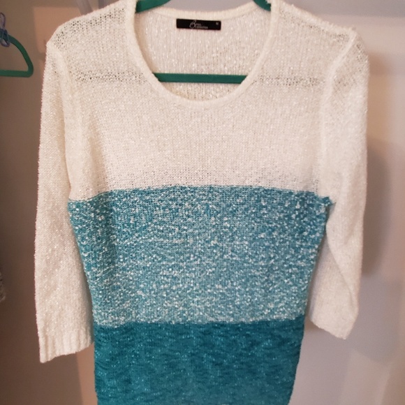 BM Collection Sweater - Picture 1 of 3